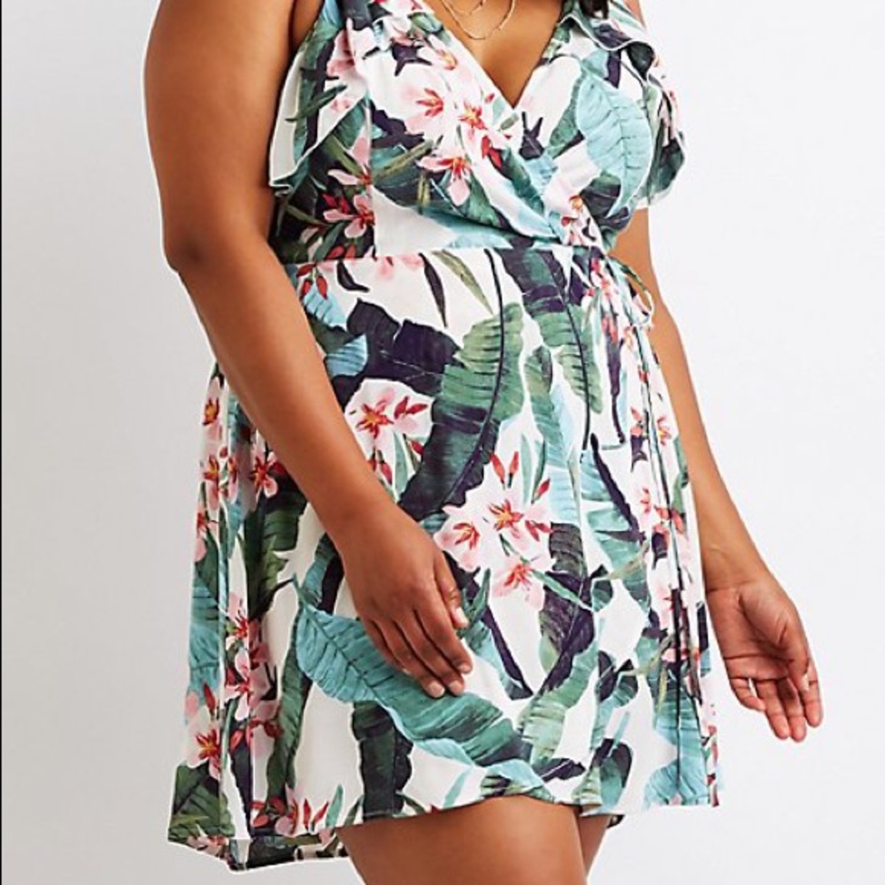 Green tropical leaves wrap dress!